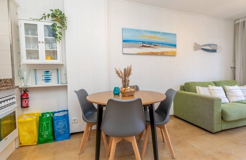 Aiguablava Apartment | Cosy apartment for 4 guests with A/C, WIFI, pool, TV, pets allowed and panoramic view