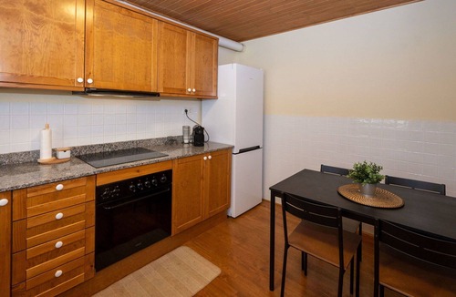 Taull Apartment | Cosy apartment for 6 people with WIFI, TV and balcony