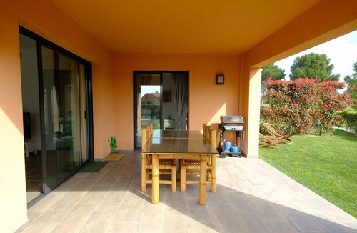 Bonmont Terres Noves Apartment | Cosy apartment for 4 guests with A/C, pool, WIFI, TV and patio