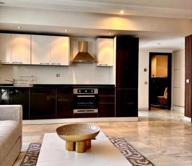 La Corniche Apartment | Cozy apartment near the sea