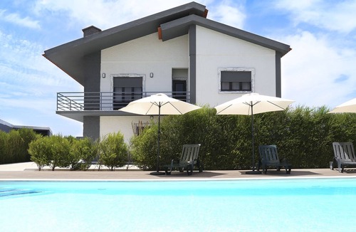 Torres Vedras House | Cozy, spacious and fully equipped house with pool near the beach