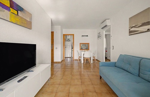 Salou City Centre House | CT3 Apartment: Family-Friendly Stay in the Heart of Salou