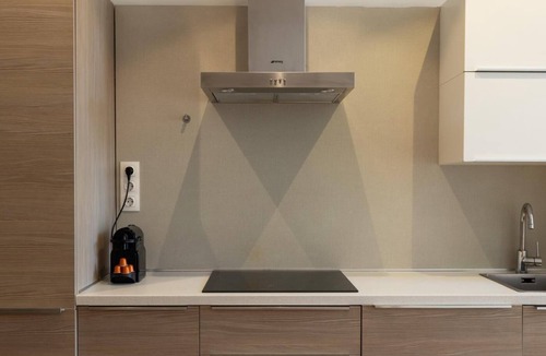 L'Antiga Esquerra de l'Eixample Apartment | DELUXE THREE BEDROOM APARTMENT