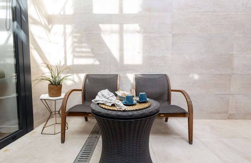 Dreta de l'Eixample Apartment | Diagonal Amazing 3BD with private garden