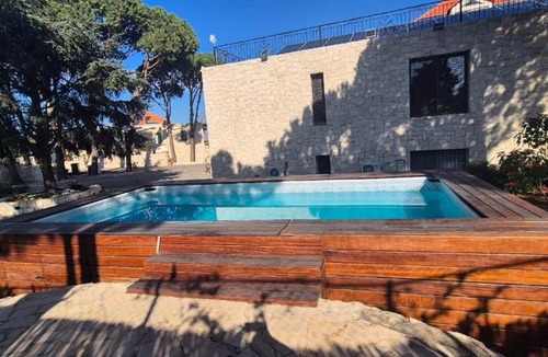 Koura Apartment | Eagles Nest Guesthouse- Rose Lily Suite 2
