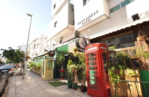 Gauthier Hotel | EAST WEST HOTEL