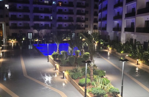 Mohammedia Apartment | Entspannen und Genießen 100m vom Mannesman Strand Entfernt, Pool vor der Haustür
