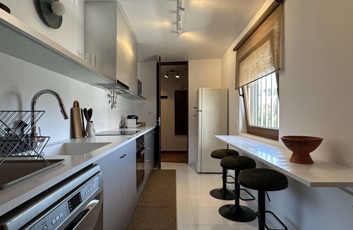 Estoril House | Estoril Design Villa – Garden & Comfort