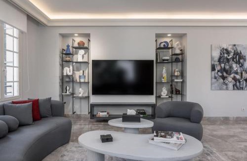 Gemmayzeh Apartment | Exclusive 2 Bed Home in Saifi Village