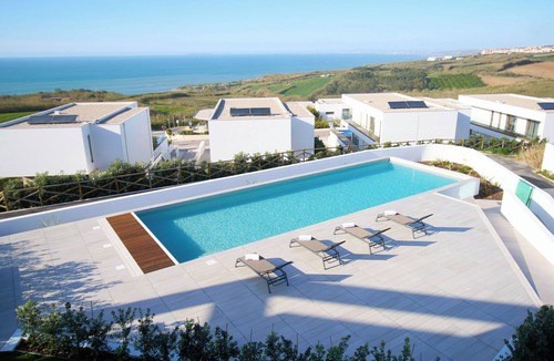 Atalaia Apartment | Exquisite Sea View Apartment with Shared Pool- 24E