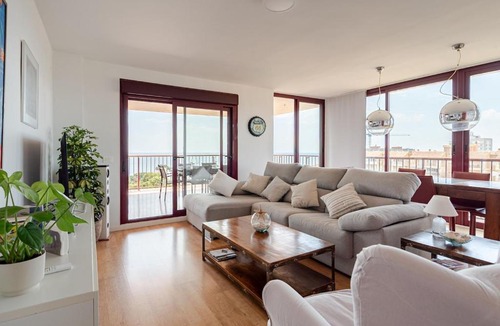 Benicassim Apartment | Fabuloso ático con amplia terraza y vistas al mar, Ideal Familias