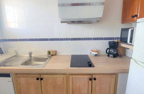 Llanca Apartment | Family 2-bed apartment by the sea in Llançà, pets allowed