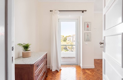Casal da Ladeira Villa | Family Villa in LISBON,heated pool,elevator,parking,6 bedrooms,sleeps 14