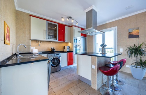 Burgau House | Family villa with private pool and easy walking distance to the beach 5 mins