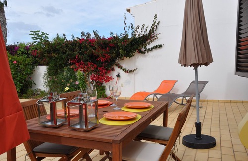 Albardeira Villa | Fantastic villa in Meia Praia with terraces, pool and garden 500 m from the sea