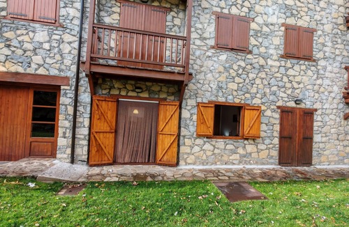 Taull Apartment | First floor apartment with garden - Isard 3