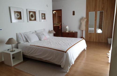 Verdizela House | First In