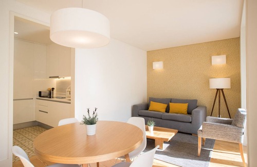 Santa Maria Maior Apartment | FLH Downtown Amazing Flat II