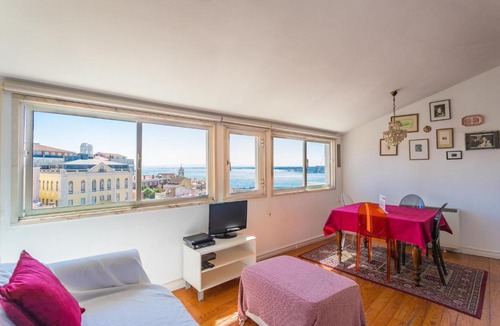 Bairro Alto Apartment | FLH - Santa Catarina's Jewel over Tagus