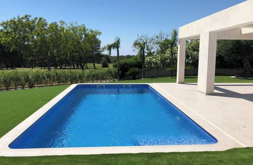 Bonmont Terres Noves House | Golf course villa sleeping 8–10 with ocean views, 8 minutes from the beaches