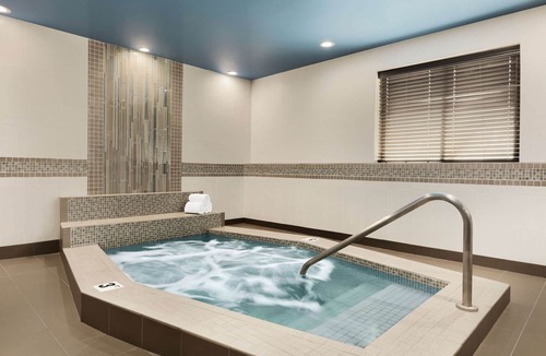 Clackamas Hotel | Hampton Inn Clackamas