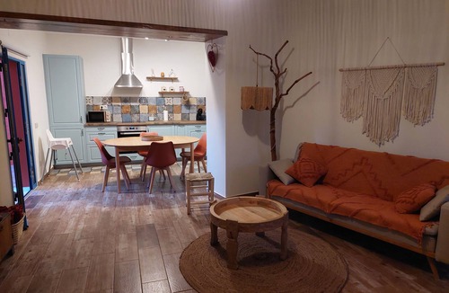 Alte House | Holiday Home 'Alte Com Amor' with Mountain View, Wi-Fi and Air Conditioning