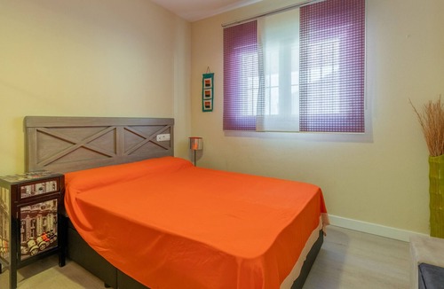 Polop House | Holiday Home 'Bungalow Polop' with Private Terrace, Wi-Fi and Air Conditioning