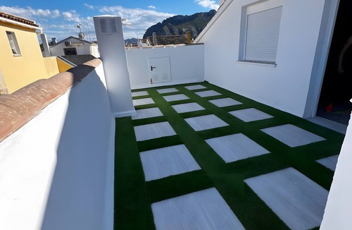 Vergel House | Holiday Home 'La Dolce Vita' with Mountain View, Private Terrace and Air Conditioning