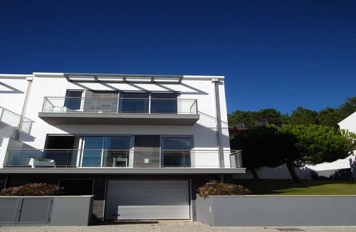 Salir do Porto House | Holiday Home near São Martinho Beach