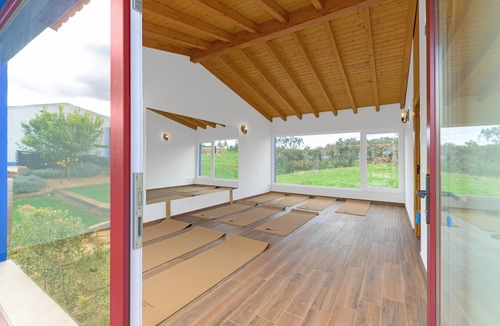 Sao Luis Apartment | Holiday Home 'Rita' with Mountain View, Wi-Fi and Air Conditioning