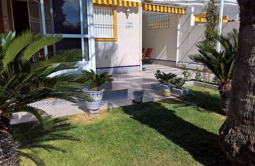 Pueblo Latino House | Holiday house with garden, close to the beach, for 6 people