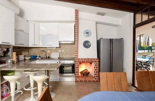 Verdizela Villa | Homerez - Villa in Corroios