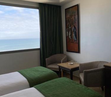 La Corniche Hotel | Hotel Azur