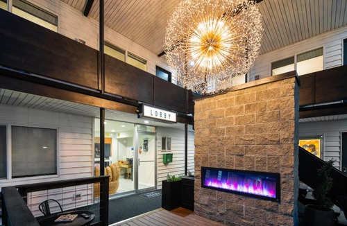 Pullman Hotel | Hotel McCoy Pullman - Art, Coffee, Beer, Wine