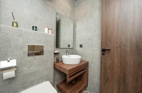 RACINE EXTENSION Apartment | Ibrahim Moukhawi