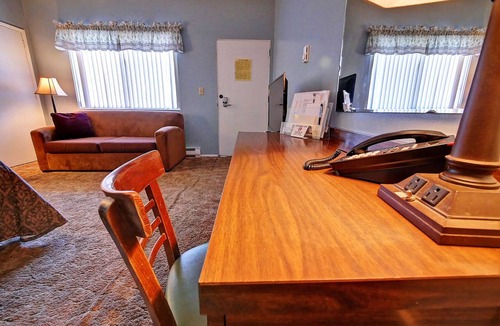 Twisp Hotel | Idle A While