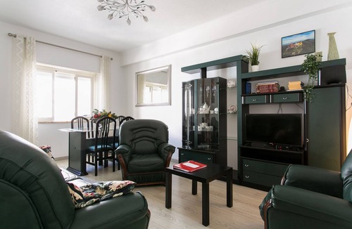 Algueirao - Mem Martins Apartment | Isabel Dream IV, 4 Km from Sintra, train at 400m