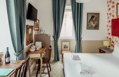 Alcantara Apartment | Labor Alliance Residence - Room 6 by LovelyStay