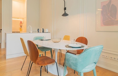 Sao Jose Apartment | Liberdade Garden by LovelyStay