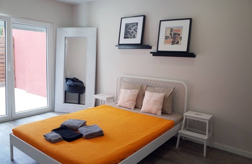 Costa de Caparica Apartment | Lisbon Beach Apartments 7. Beach 5 minutes -terrace-barbecue-pets allowed-wifi