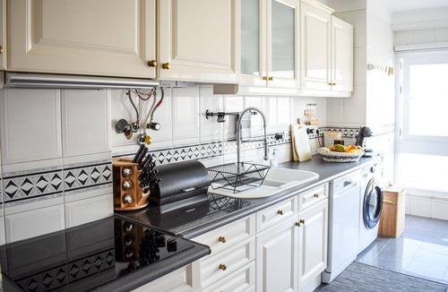 Apelacao Apartment | LISBON SKY VIEW 3BR HOME + NEAR AIRPORT + FREE PARKING