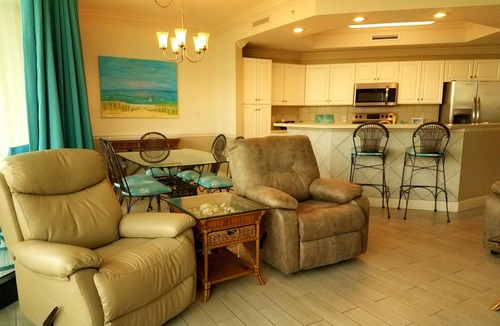 Orange Beach Condo | LOW RATES DATES LEFT AUG 23-26,SEP18-26 POOL,LAZY RIVER,FREE BOAT SLIP