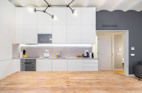 Bairro Alto Apartment | LS48 Prime Location Upscale Apartment