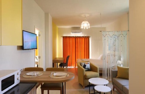 Aamchit Hotel | LUMI amchit