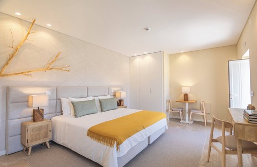 Rio Maior Resort | Luxurious 16-bedroom resort with AC, Pool and Jazuzzy near awesome Lisbon