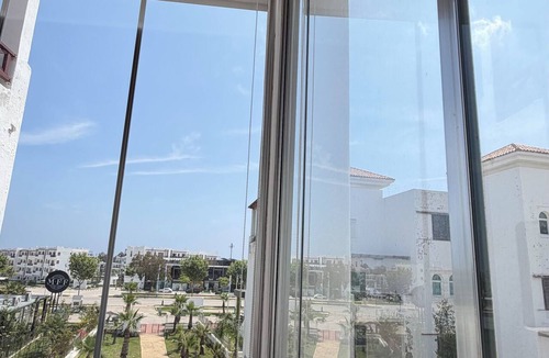 Martil Apartment | Luxurious New Apartment with 3 Pools, Parking, and a Terrace