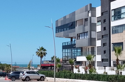 Pont Blondin Apartment | Luxurious property garden view swimming pool beaches 300 M