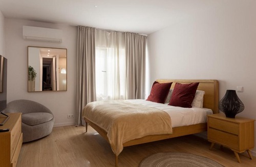 Santo Antonio Apartment | Luxury 4-Bedroom Residence in Prime Lisbon
