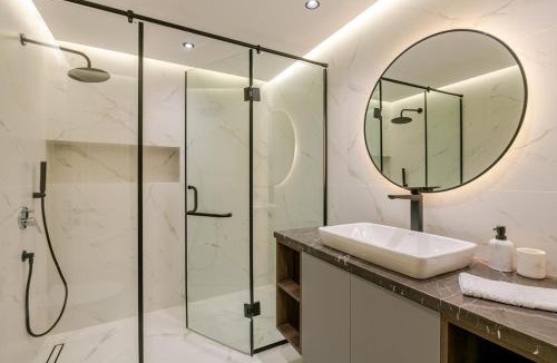 RACINE EXTENSION Apartment | Luxury central apartment not overlooked