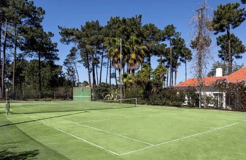 Verdizela Villa | Luxury Portuguese villa with pool, sauna & tennis close to Fonte de Telha beach